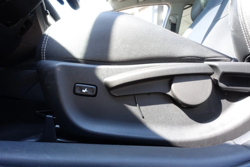 Hoofdafbeelding Toyota Avensis