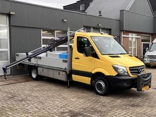 Mercedes-Benz Sprinter 516 CDI 2.2 432 160pk Nido Laadkraan Trekhaak 3500kg 2-Persoons Airco Telefoonverbinding Zoutstrooier voorbereiding 1e eigenaar Kraan Autolaadkraan Open laadbak Pick-up Euro 6 bakwagen 1280kg laadvermogen C- rijbe