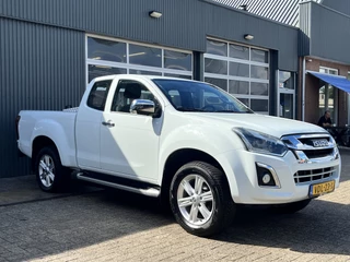 Isuzu D-Max 1.9 Extended Cab X-Country 164PK 3500kg trekgwicht Airco Cruise controle Pick-up p-up Euro 6 Vierwielaandrijving Openlaadbak Gereedschapskist Camera Bpm vrij!!