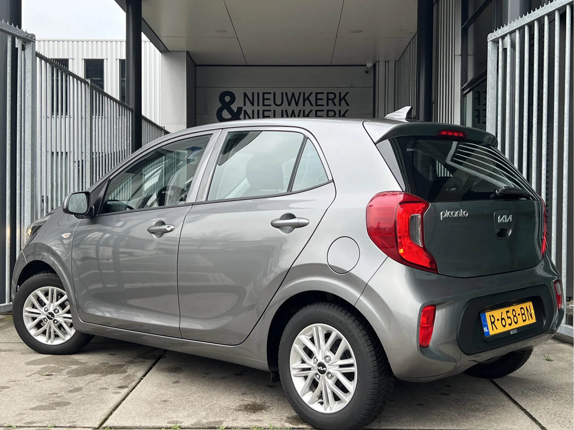 Hoofdafbeelding Kia Picanto