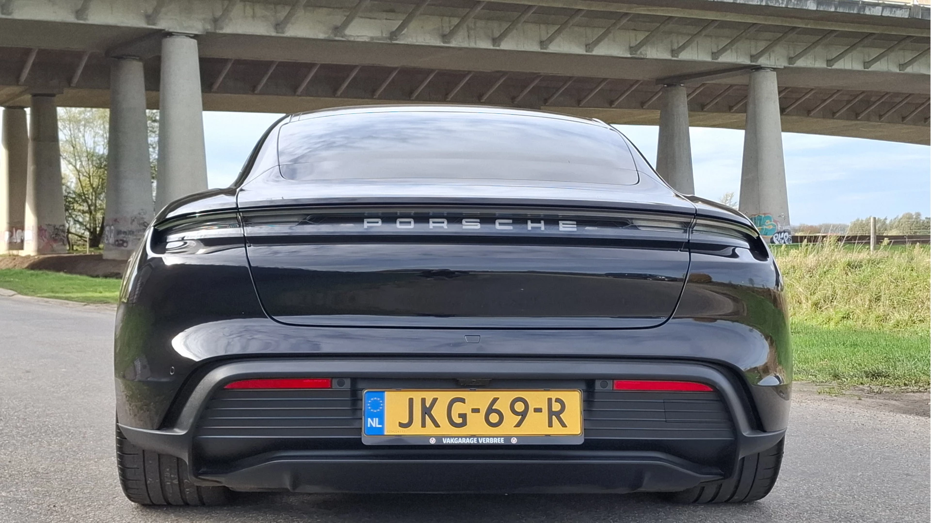 Hoofdafbeelding Porsche Taycan