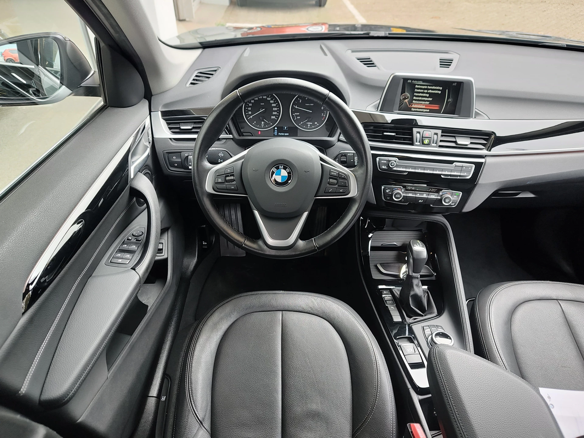 Hoofdafbeelding BMW X1