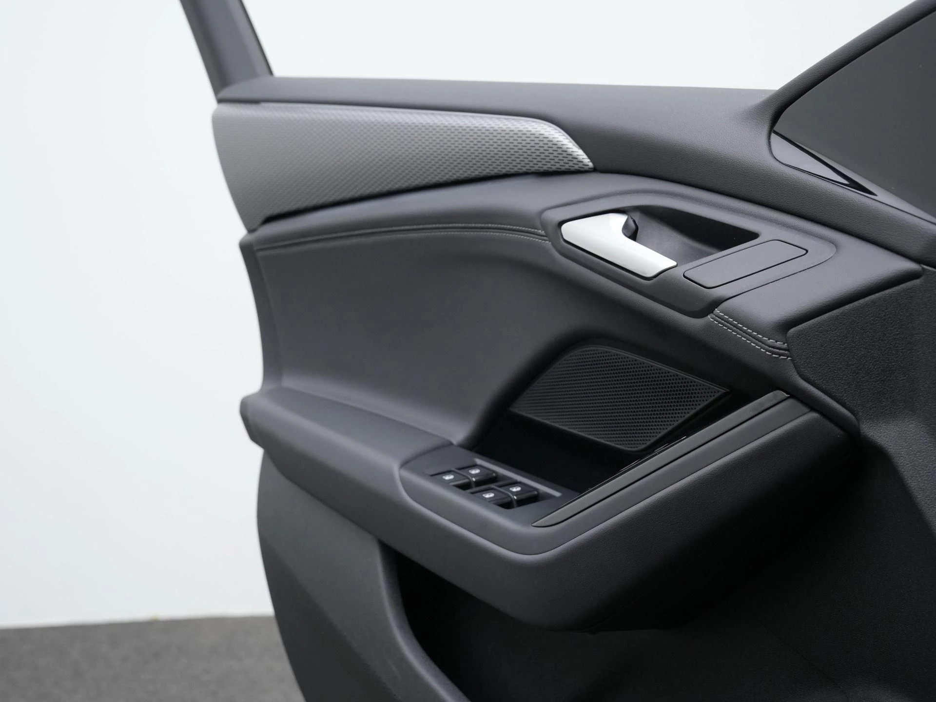 Hoofdafbeelding Audi A6 Avant e-tron