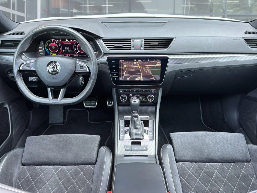 Hoofdafbeelding Škoda Superb