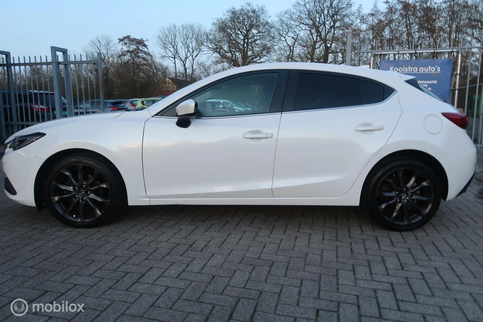 Hoofdafbeelding Mazda 3