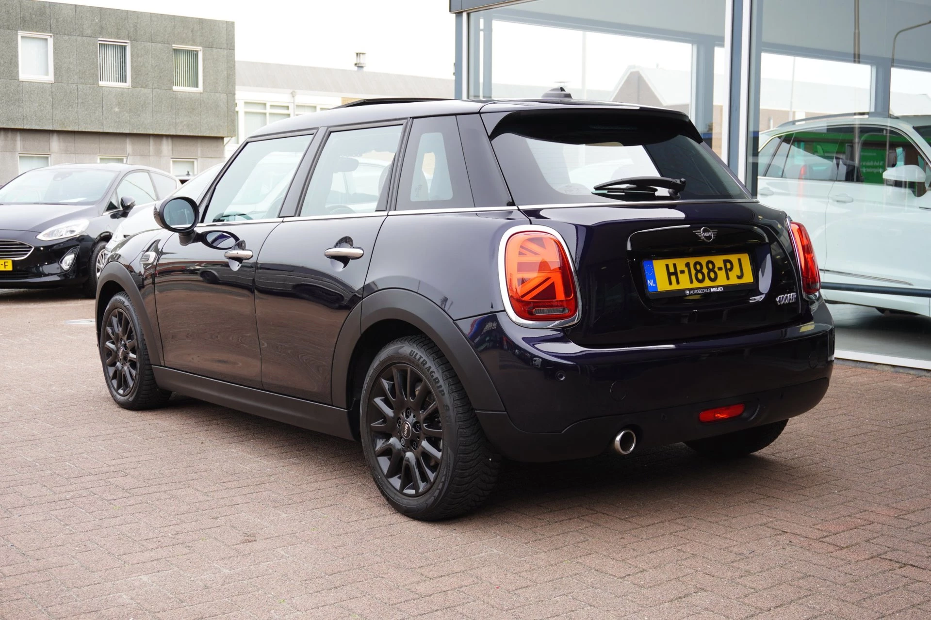 Hoofdafbeelding MINI 5-deurs