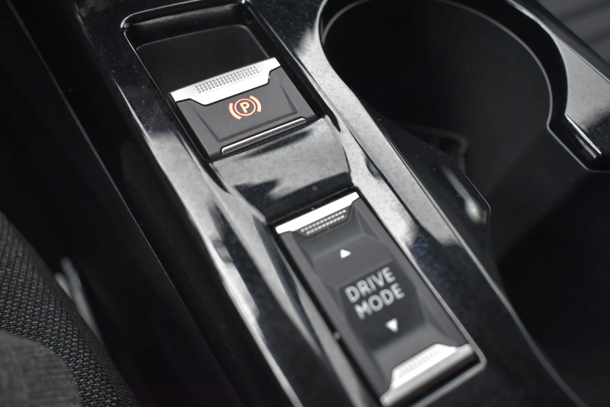 Hoofdafbeelding Peugeot e-208