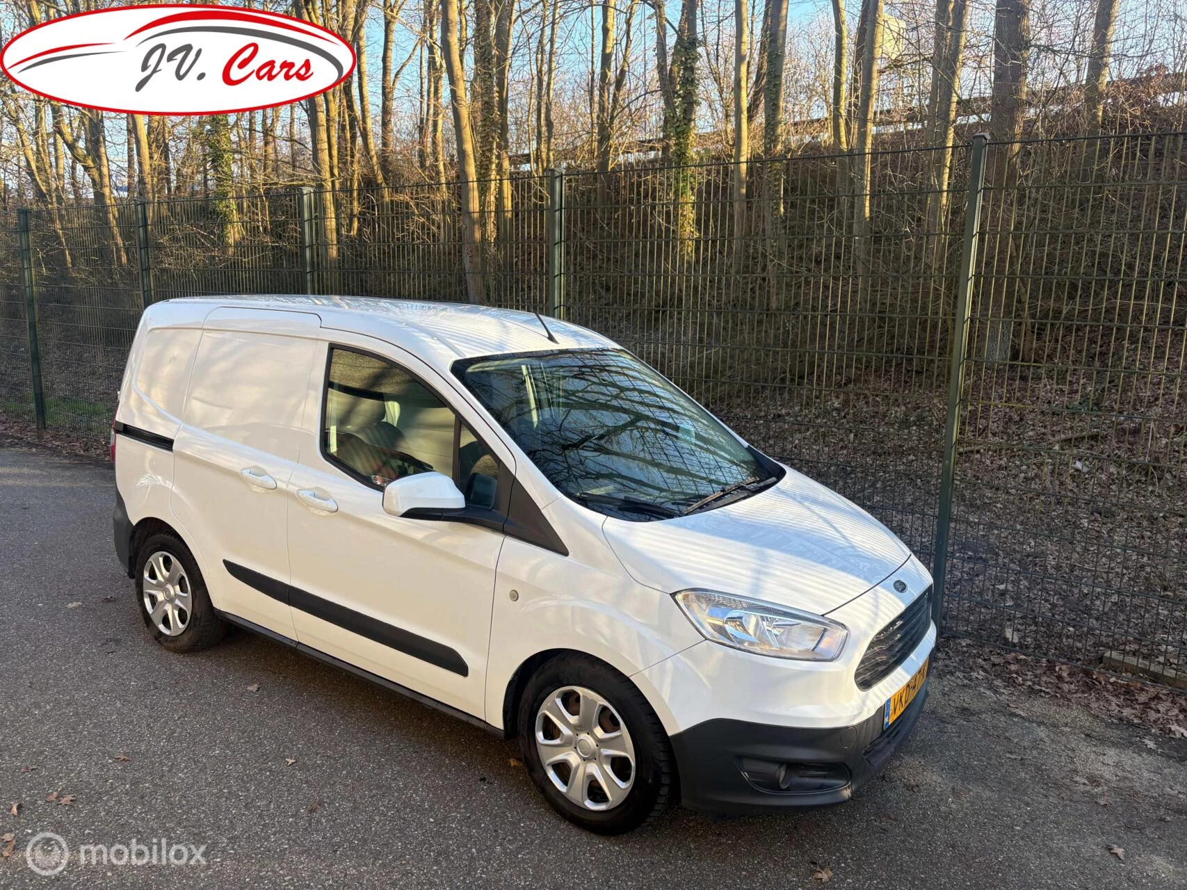 Hoofdafbeelding Ford Transit Courier