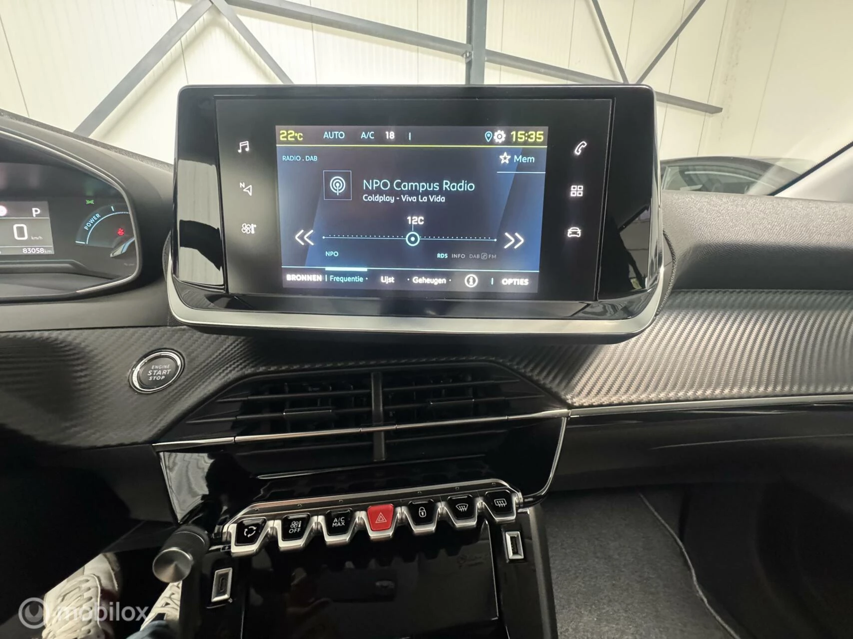 Hoofdafbeelding Peugeot e-208