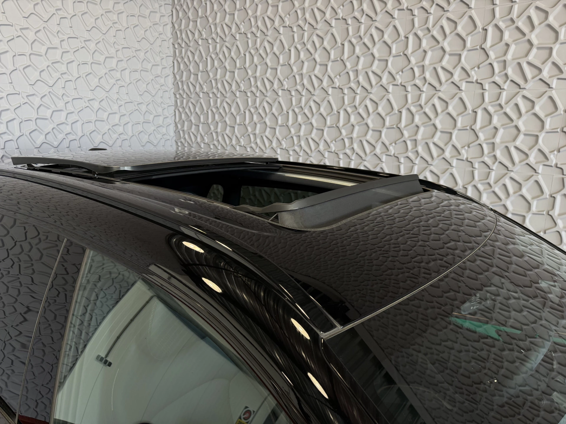 Hoofdafbeelding Lynk & Co 08