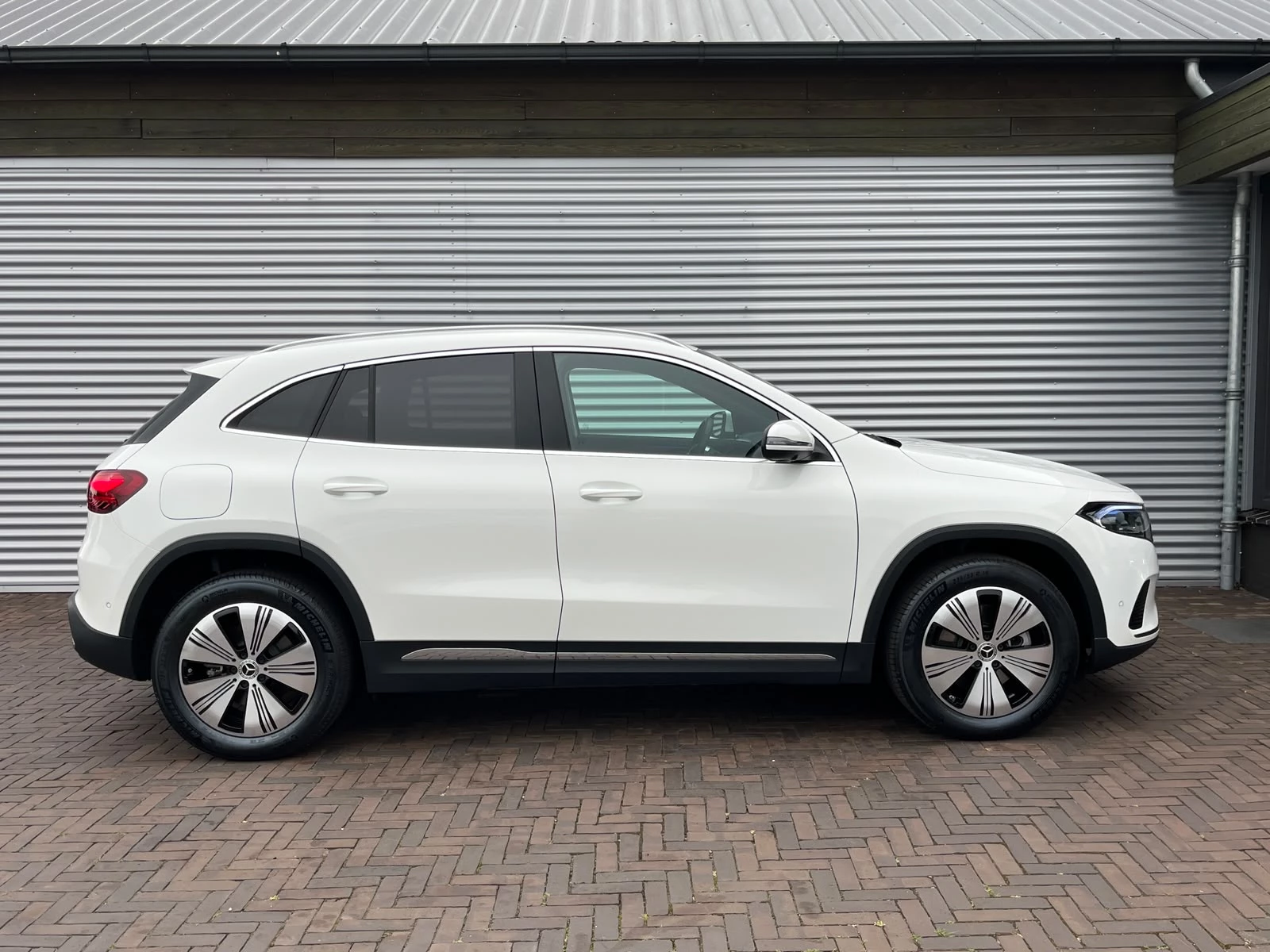 Hoofdafbeelding Mercedes-Benz EQA