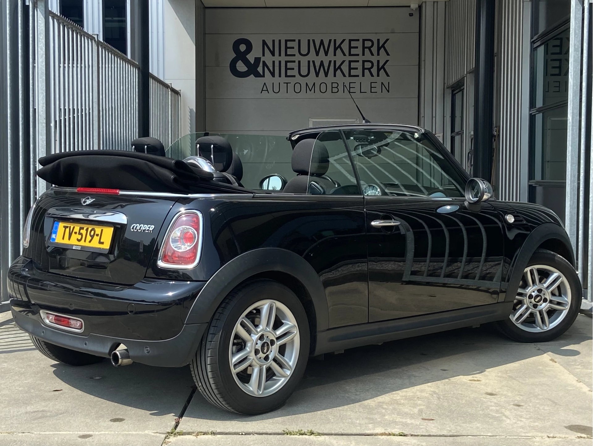 Hoofdafbeelding MINI Cooper Cabrio