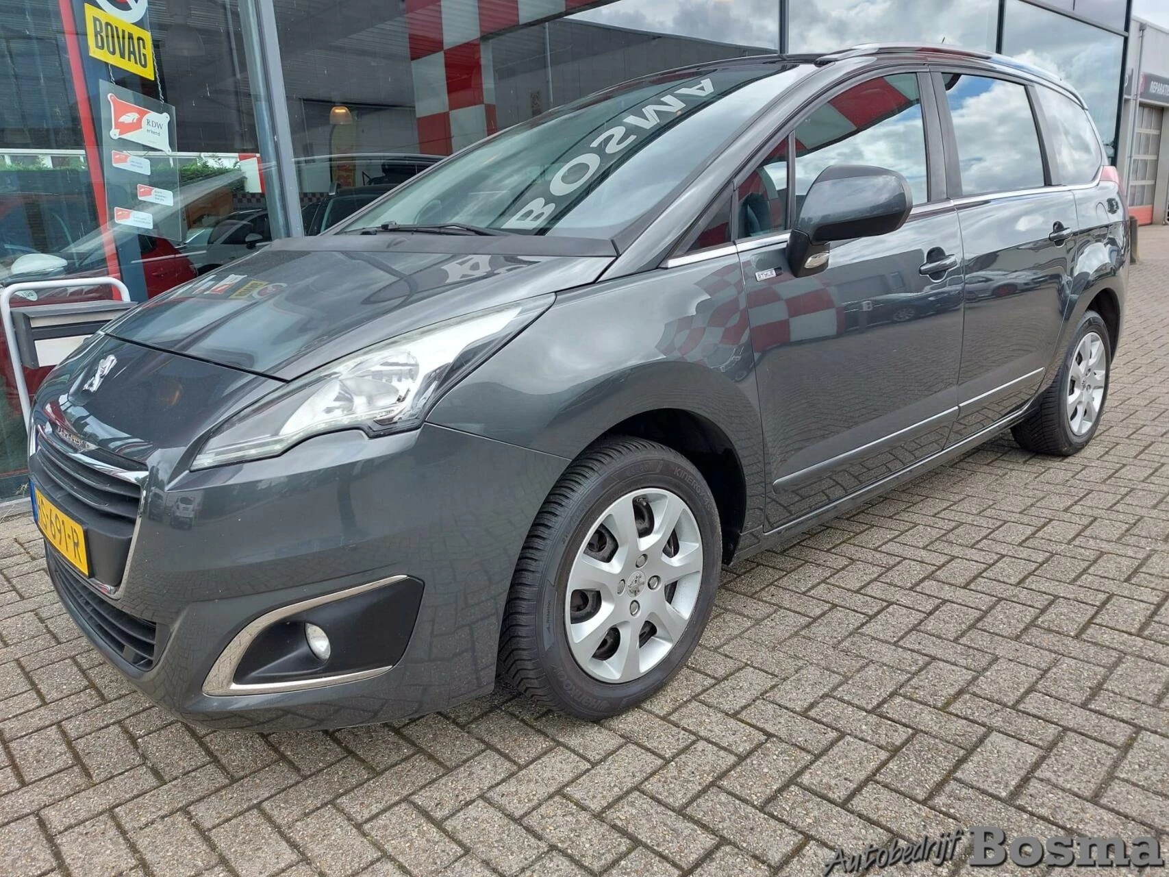 Hoofdafbeelding Peugeot 5008