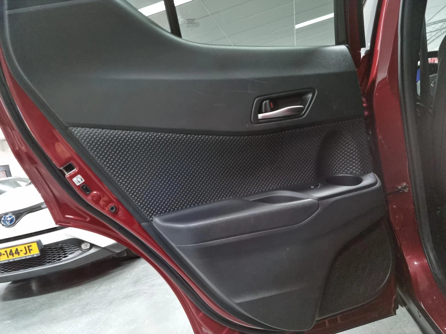 Hoofdafbeelding Toyota C-HR