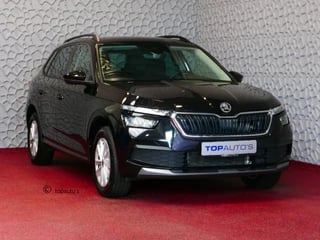 Hoofdafbeelding Škoda Kamiq Škoda Kamiq TSI 110PK AMBITION VIR.COCKPIT LED PDC CARPLAY LMV LED STOELVERW. ADAP.CRUISE 03/2024