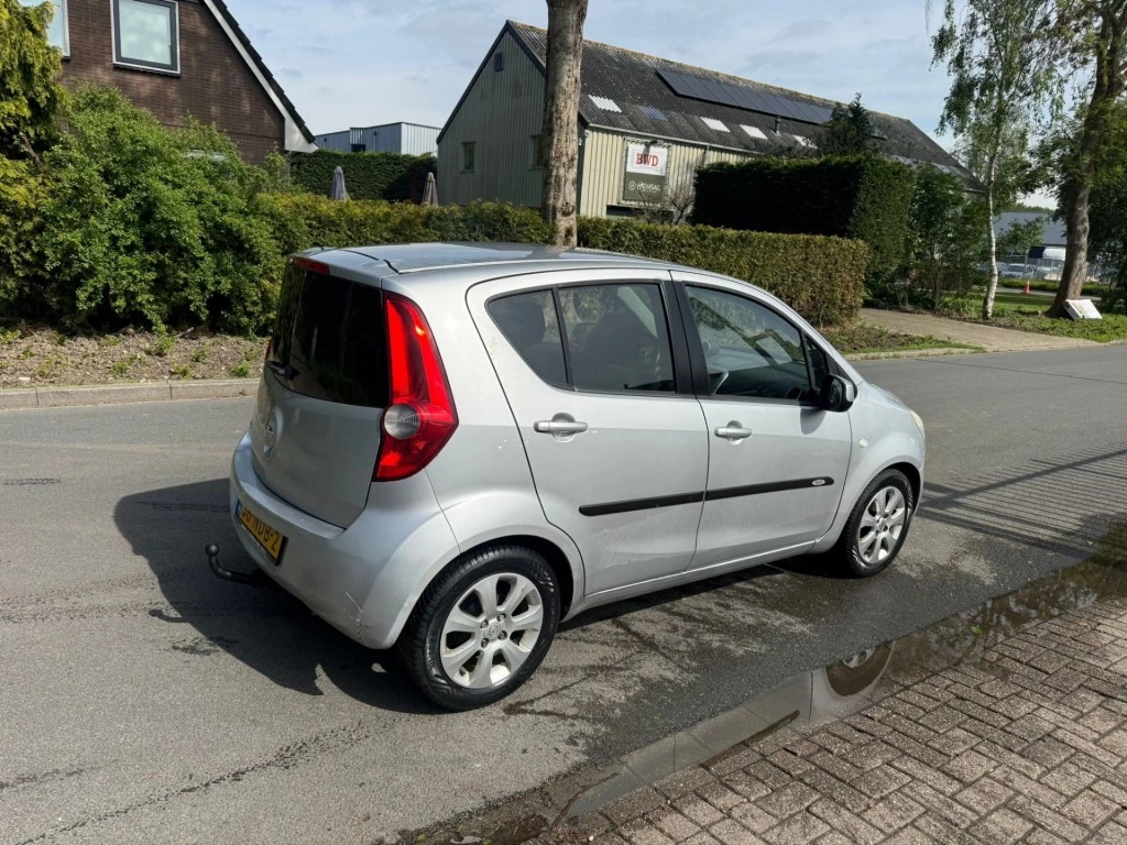 Hoofdafbeelding Opel Agila