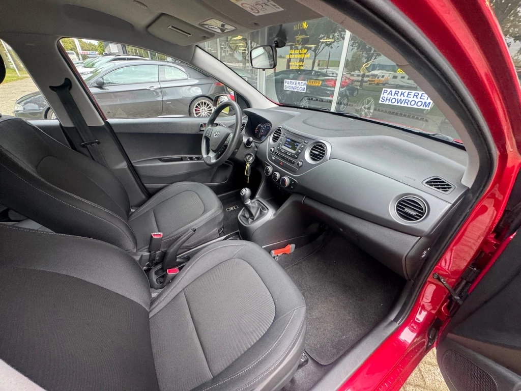 Hoofdafbeelding Hyundai i10