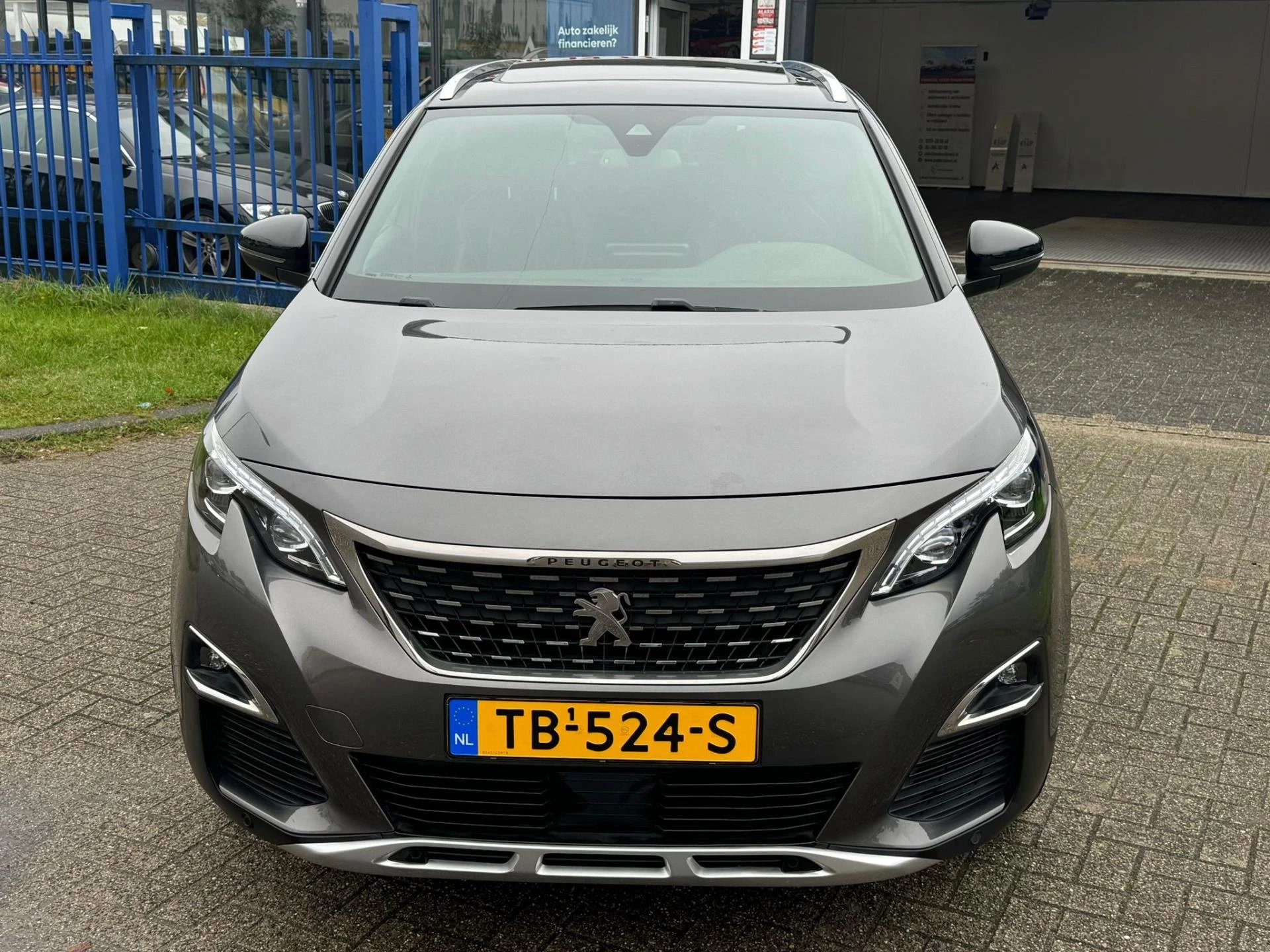 Hoofdafbeelding Peugeot 5008