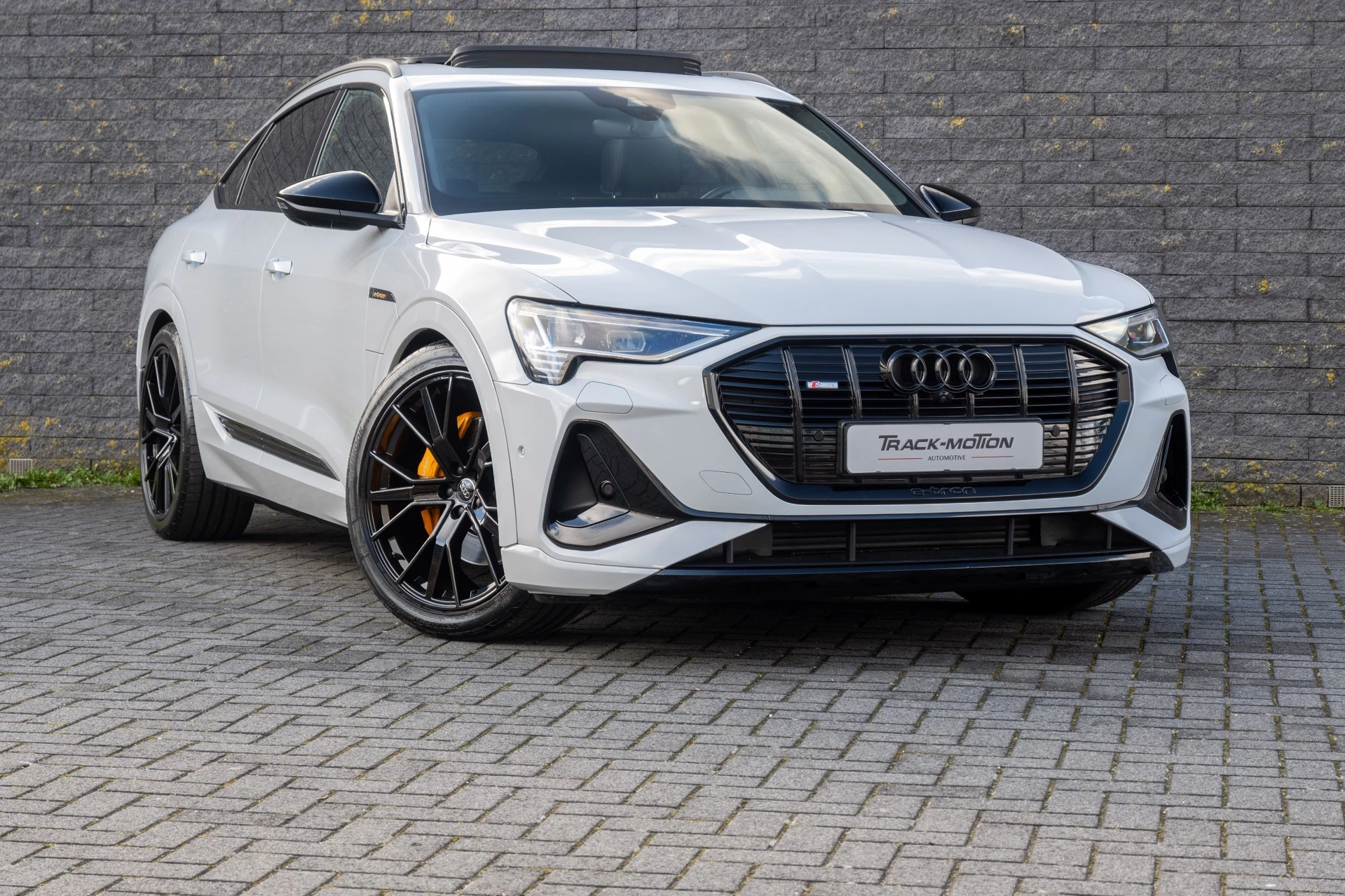 Hoofdafbeelding Audi e-tron