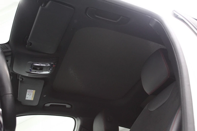 Hoofdafbeelding Mercedes-Benz EQA