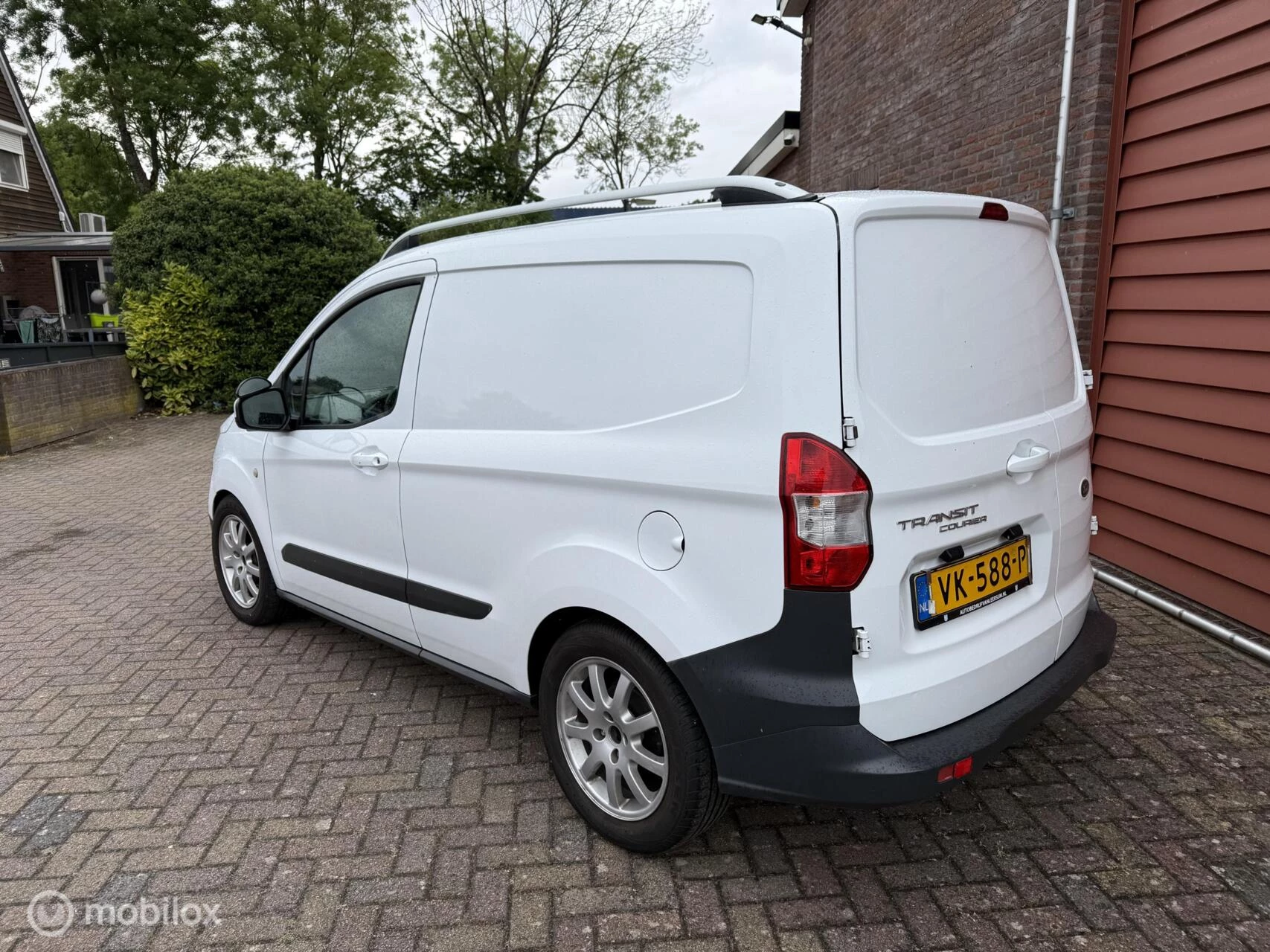 Hoofdafbeelding Ford Transit Courier
