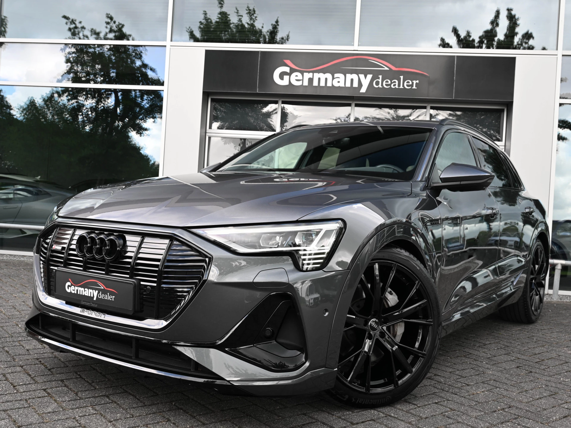 Hoofdafbeelding Audi e-tron