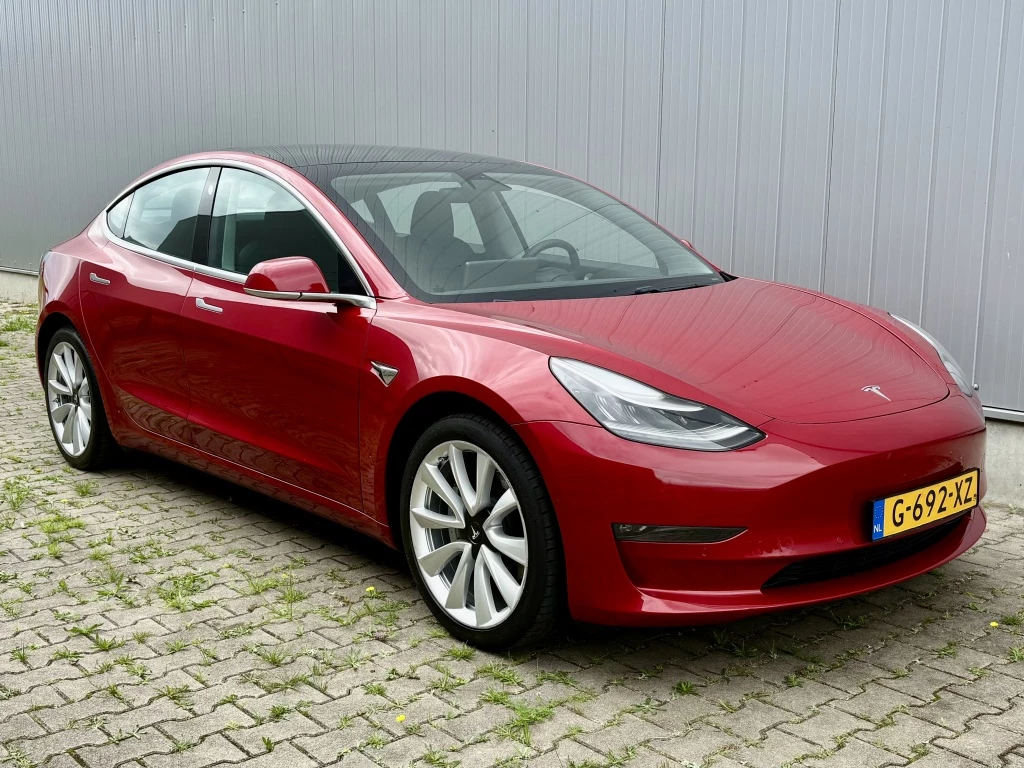 Hoofdafbeelding Tesla Model 3