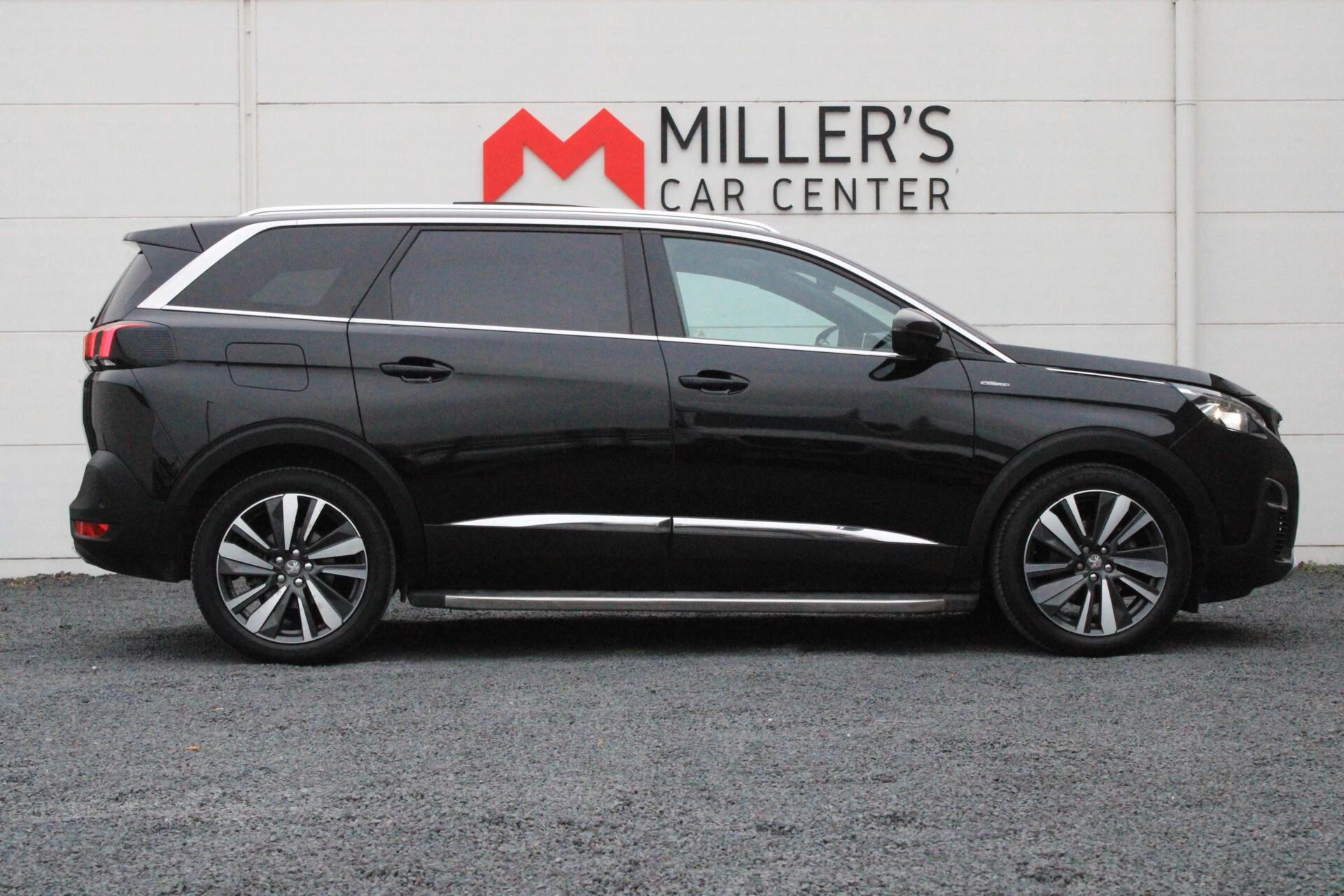 Hoofdafbeelding Peugeot 5008