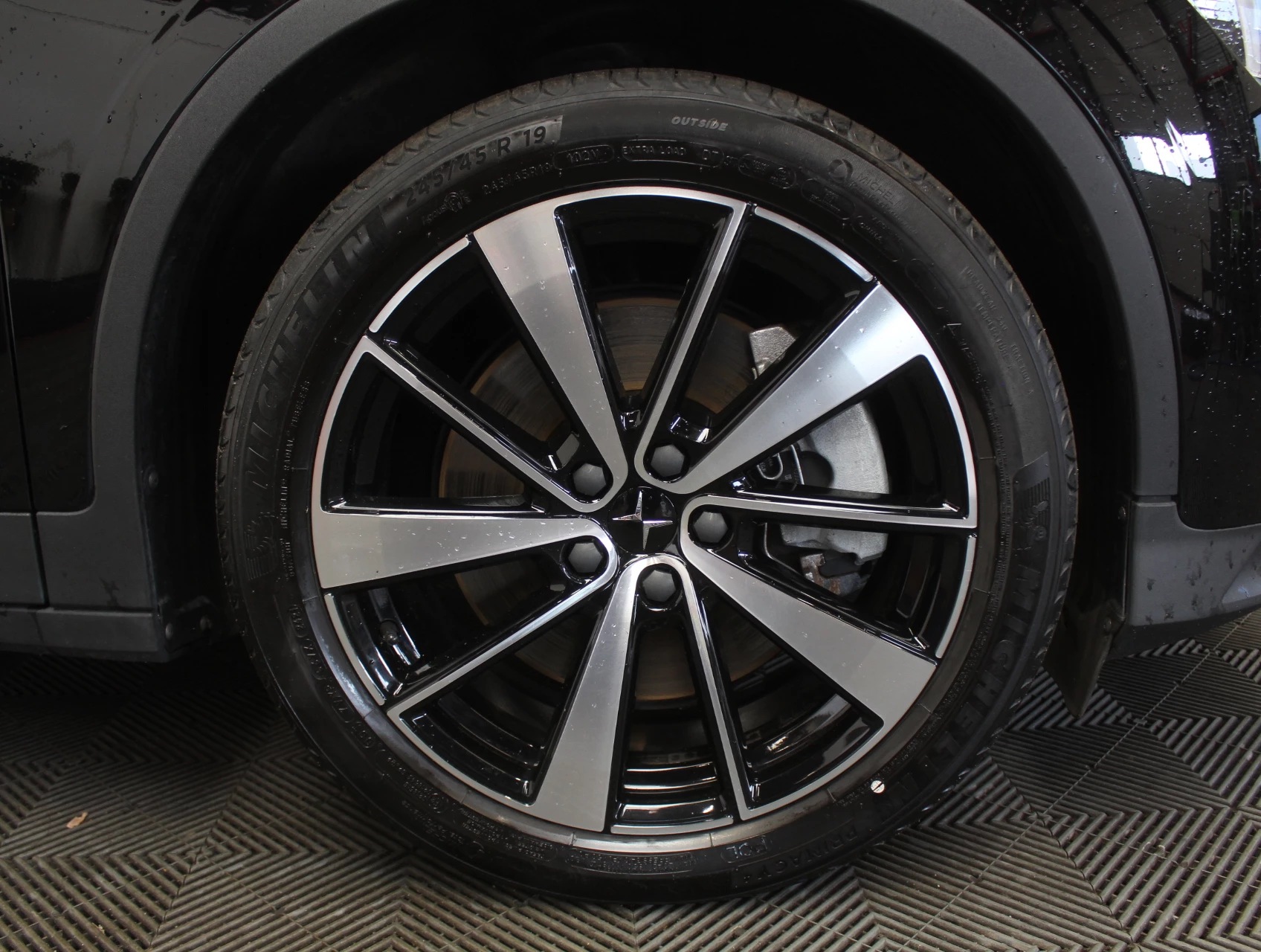Hoofdafbeelding Polestar 2