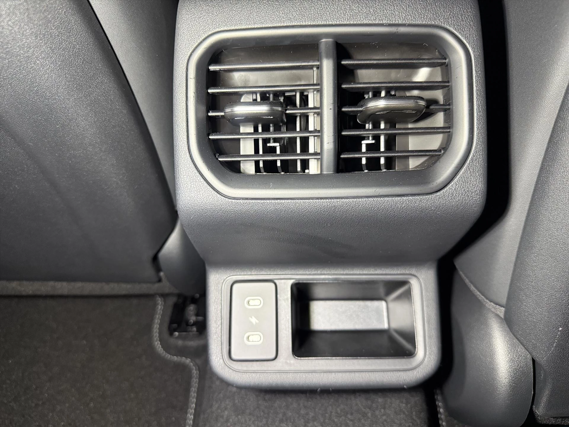 Hoofdafbeelding Kia K4
