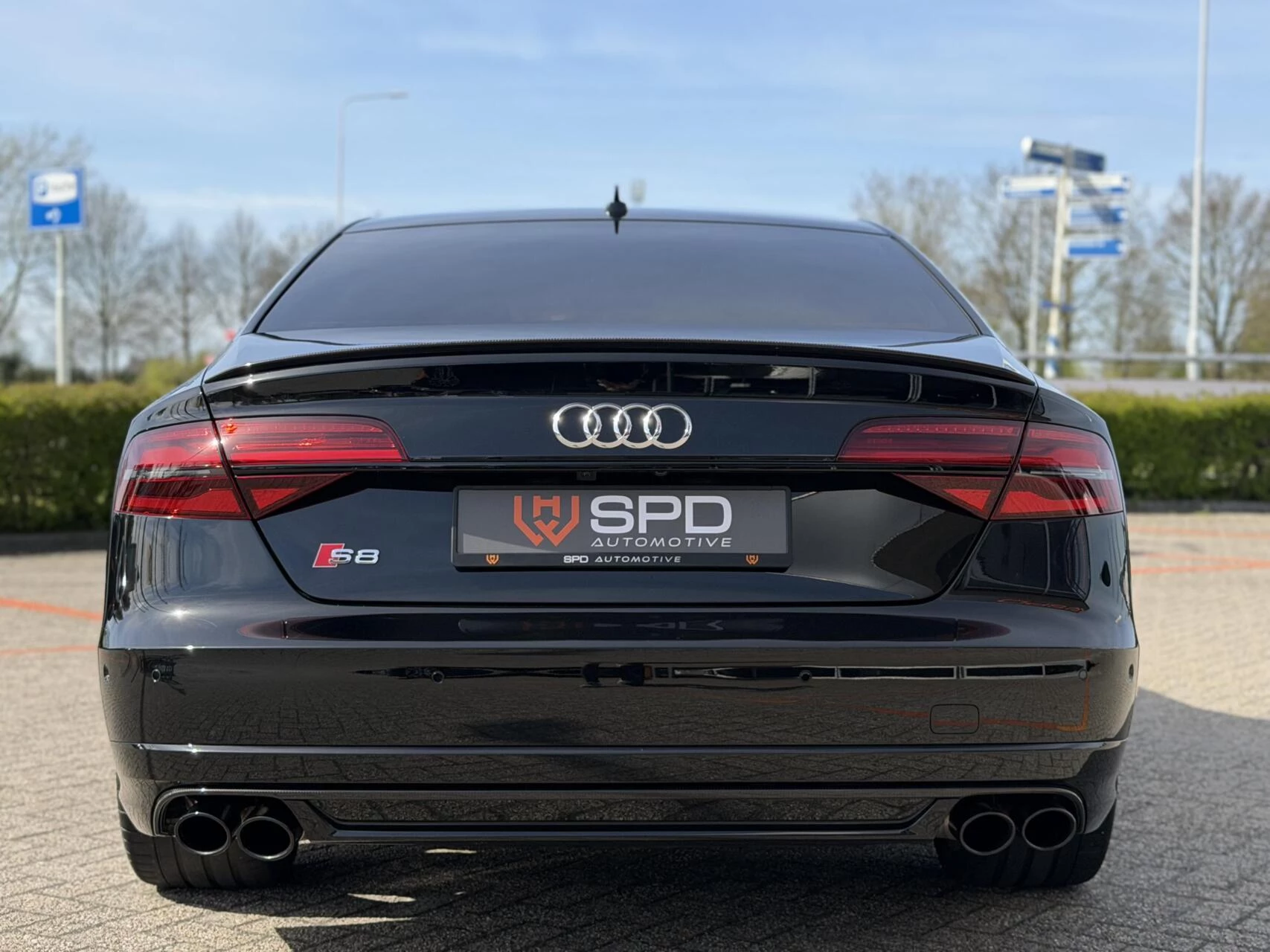 Hoofdafbeelding Audi S8