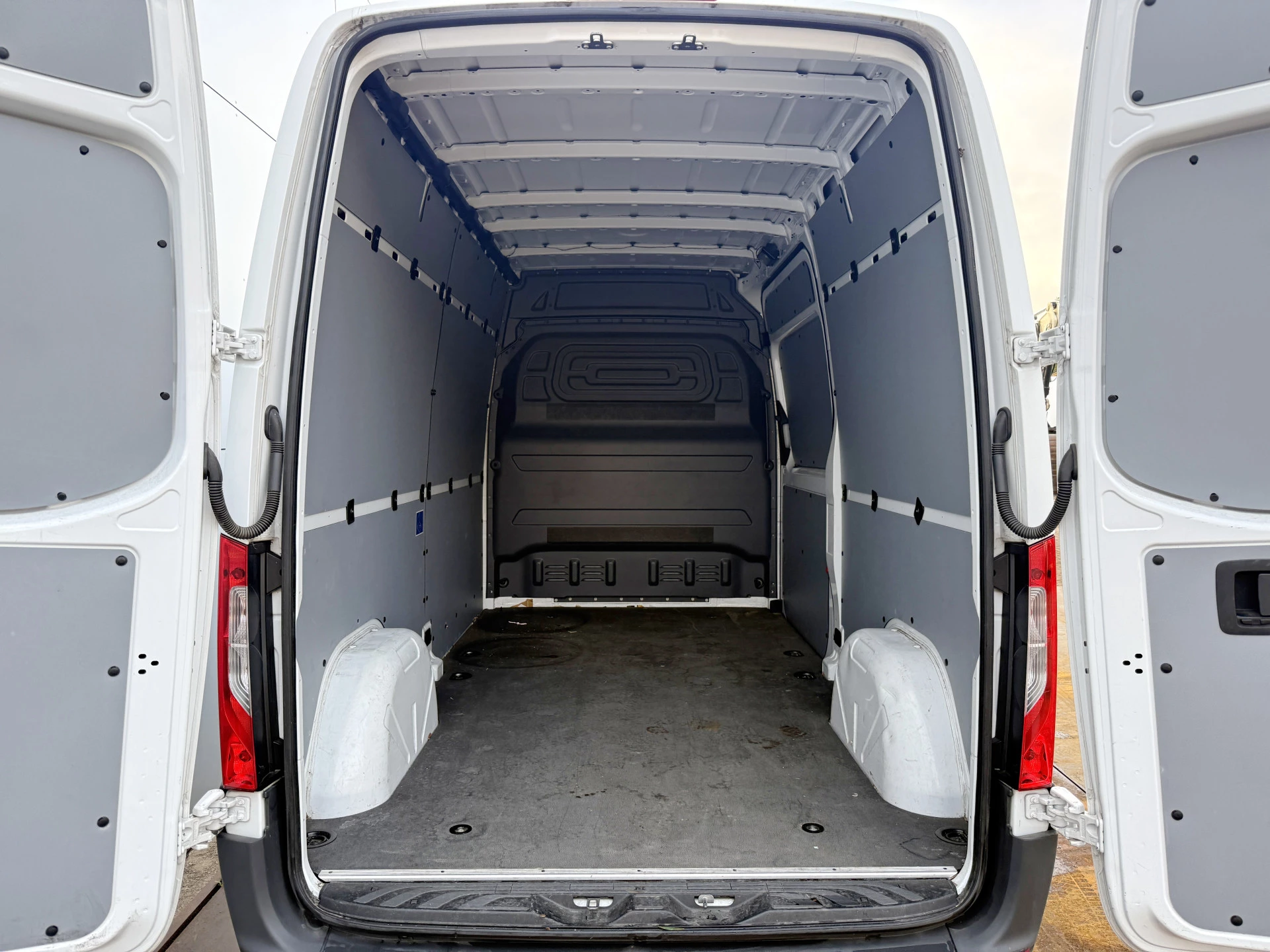 Hoofdafbeelding Mercedes-Benz eSprinter
