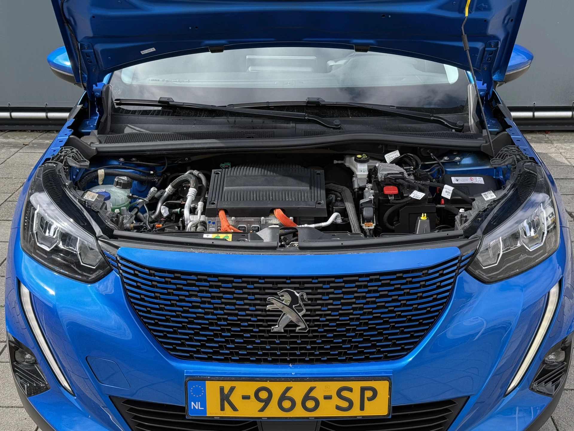 Hoofdafbeelding Peugeot e-2008