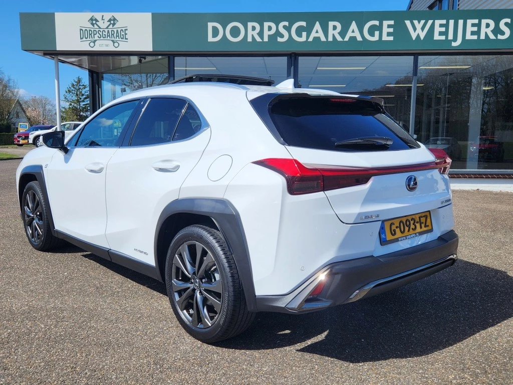 Hoofdafbeelding Lexus UX