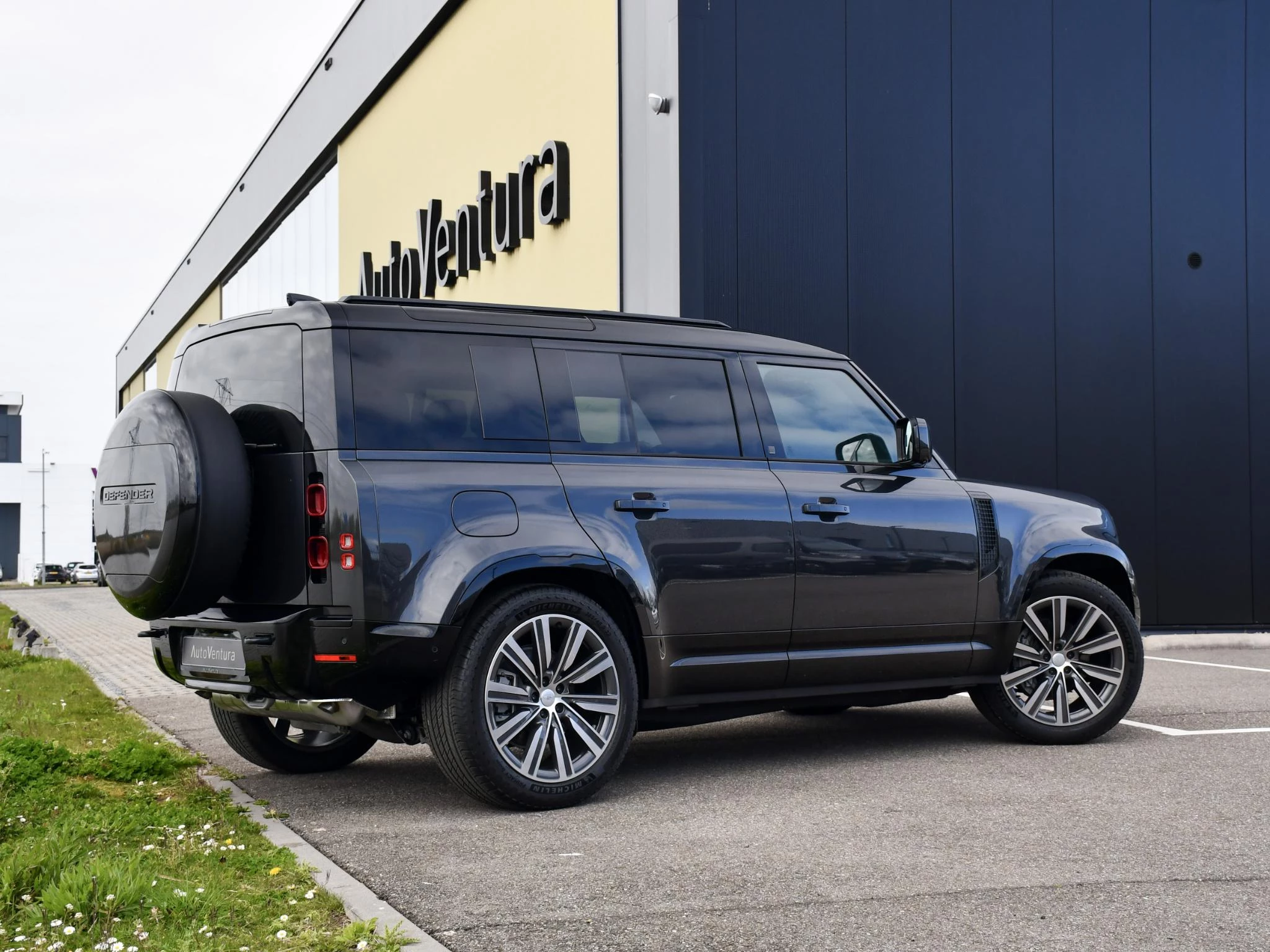 Hoofdafbeelding Land Rover Defender
