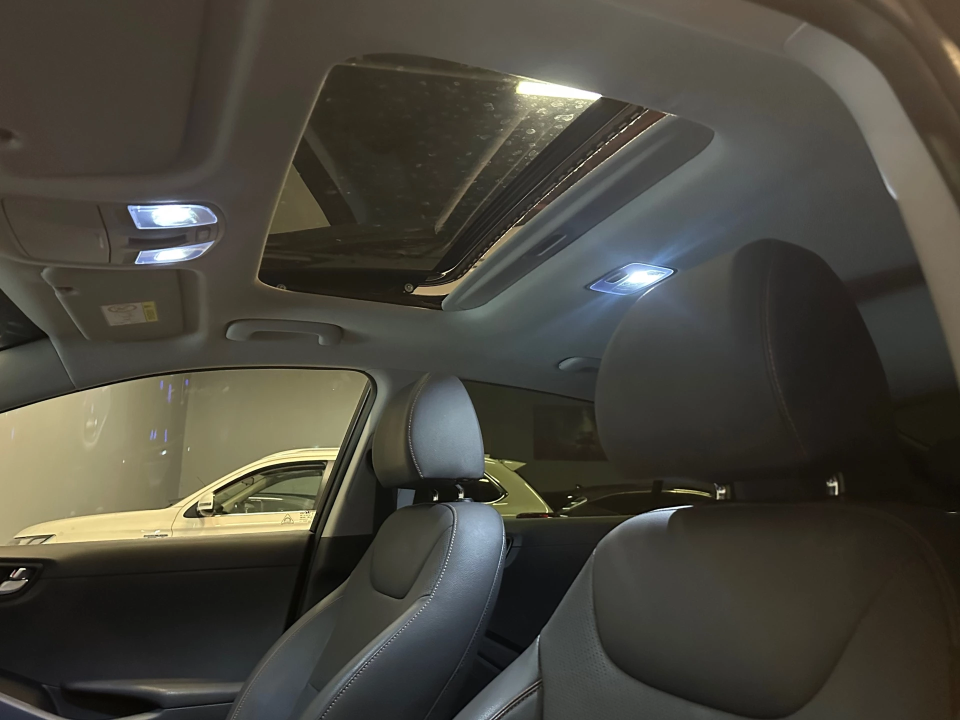 Hoofdafbeelding Hyundai IONIQ