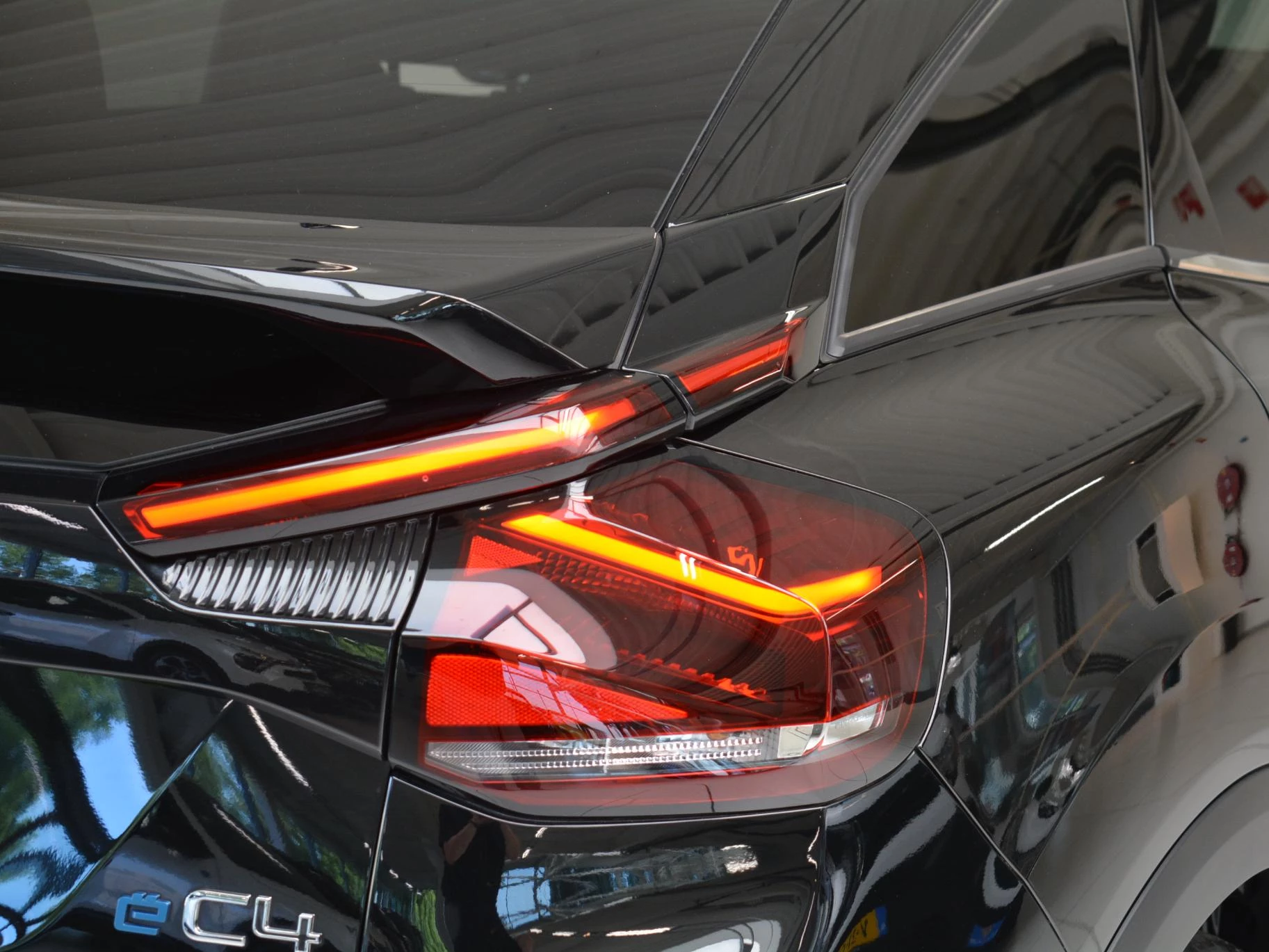 Hoofdafbeelding Citroën ë-C4
