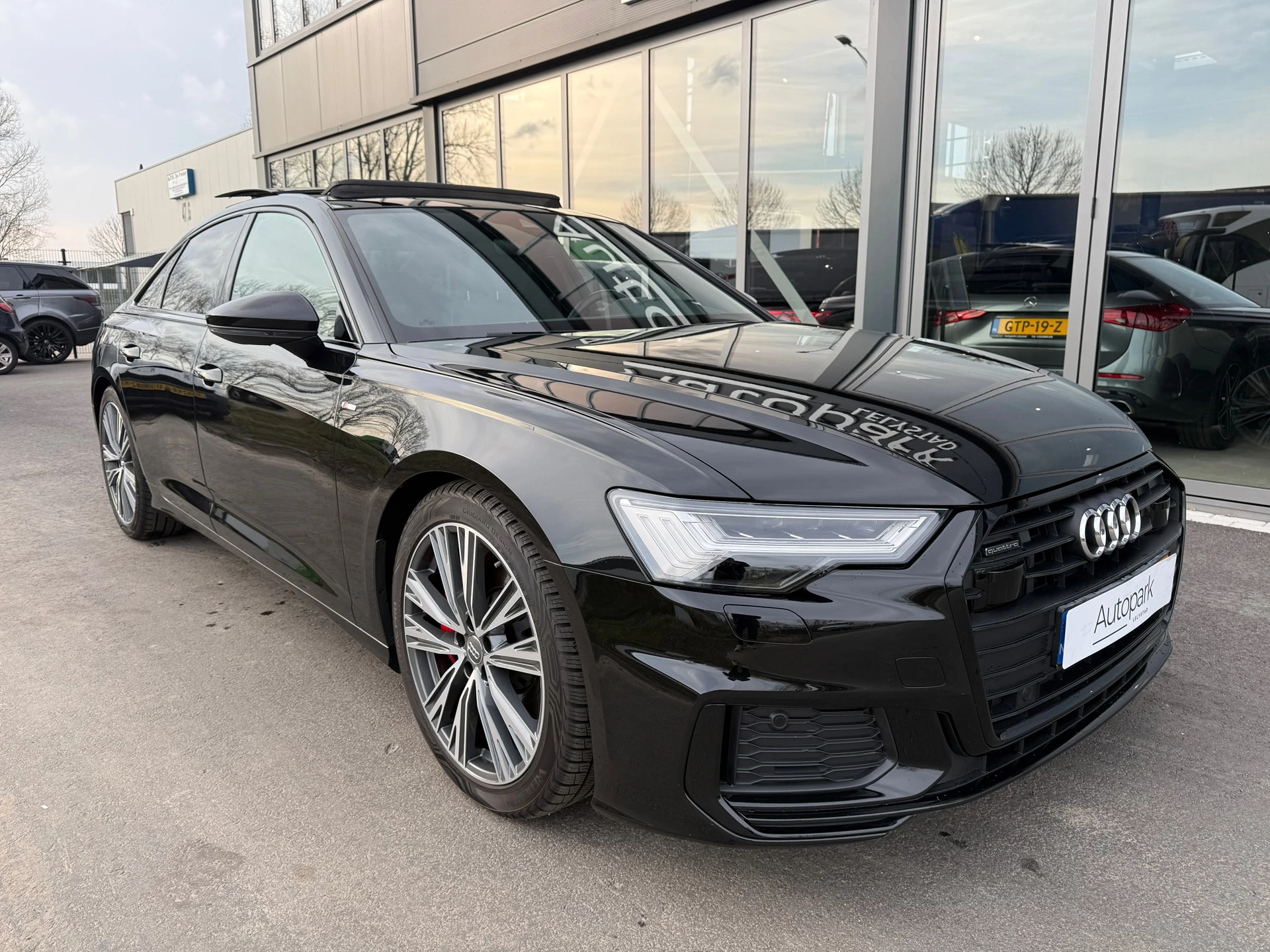 Hoofdafbeelding Audi A6