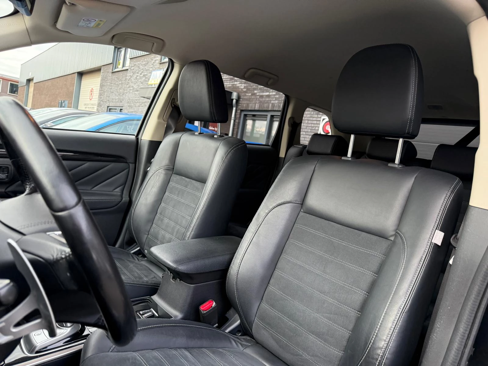 Hoofdafbeelding Mitsubishi Outlander