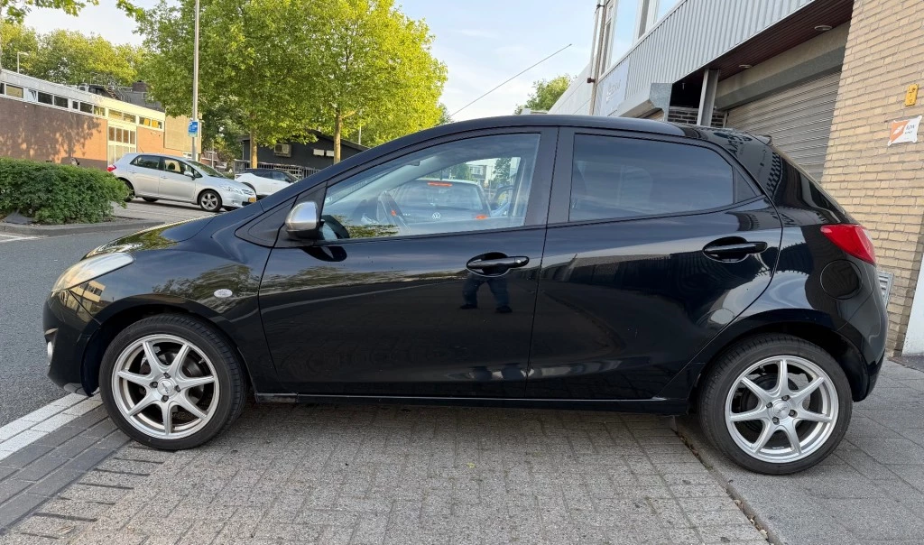 Hoofdafbeelding Mazda 2