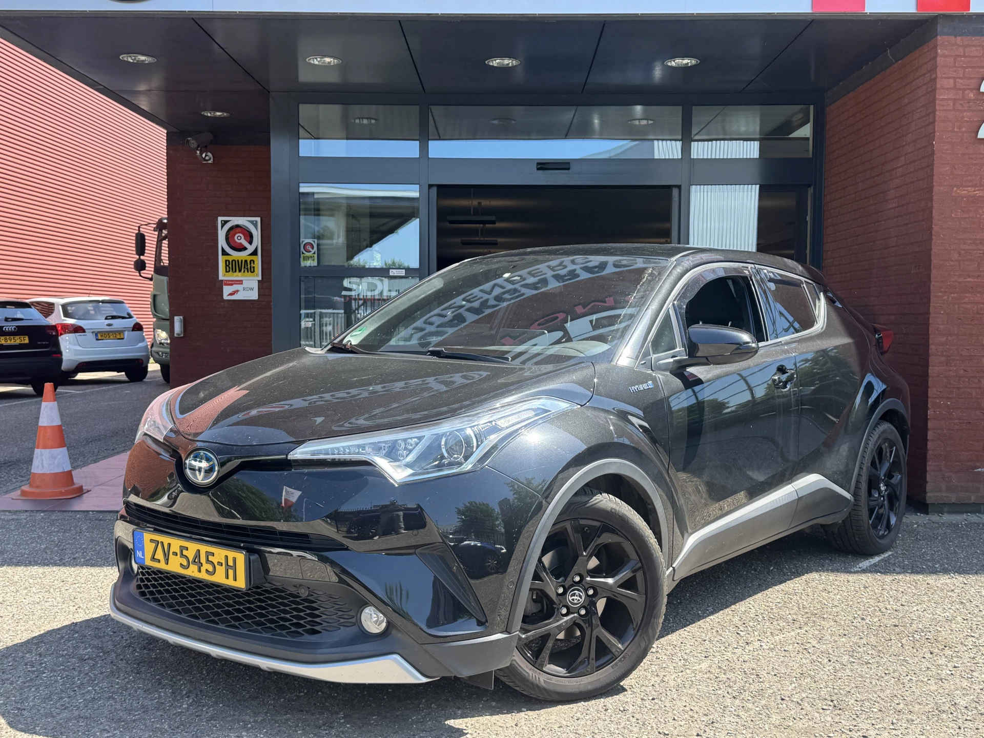 Hoofdafbeelding Toyota C-HR