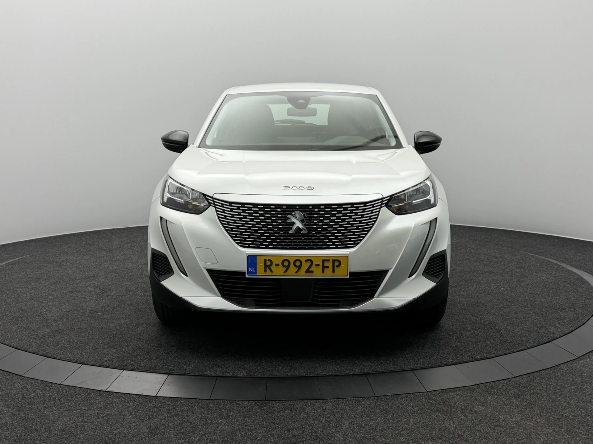 Hoofdafbeelding Peugeot e-2008