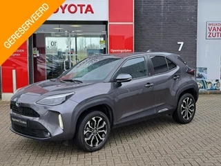 Toyota Yaris Cross 1.5 HYBRID DYNAMIC STUUR/STOELVERWARMING DRAADLOOS LADEN PDC VOOR EN ACHTER