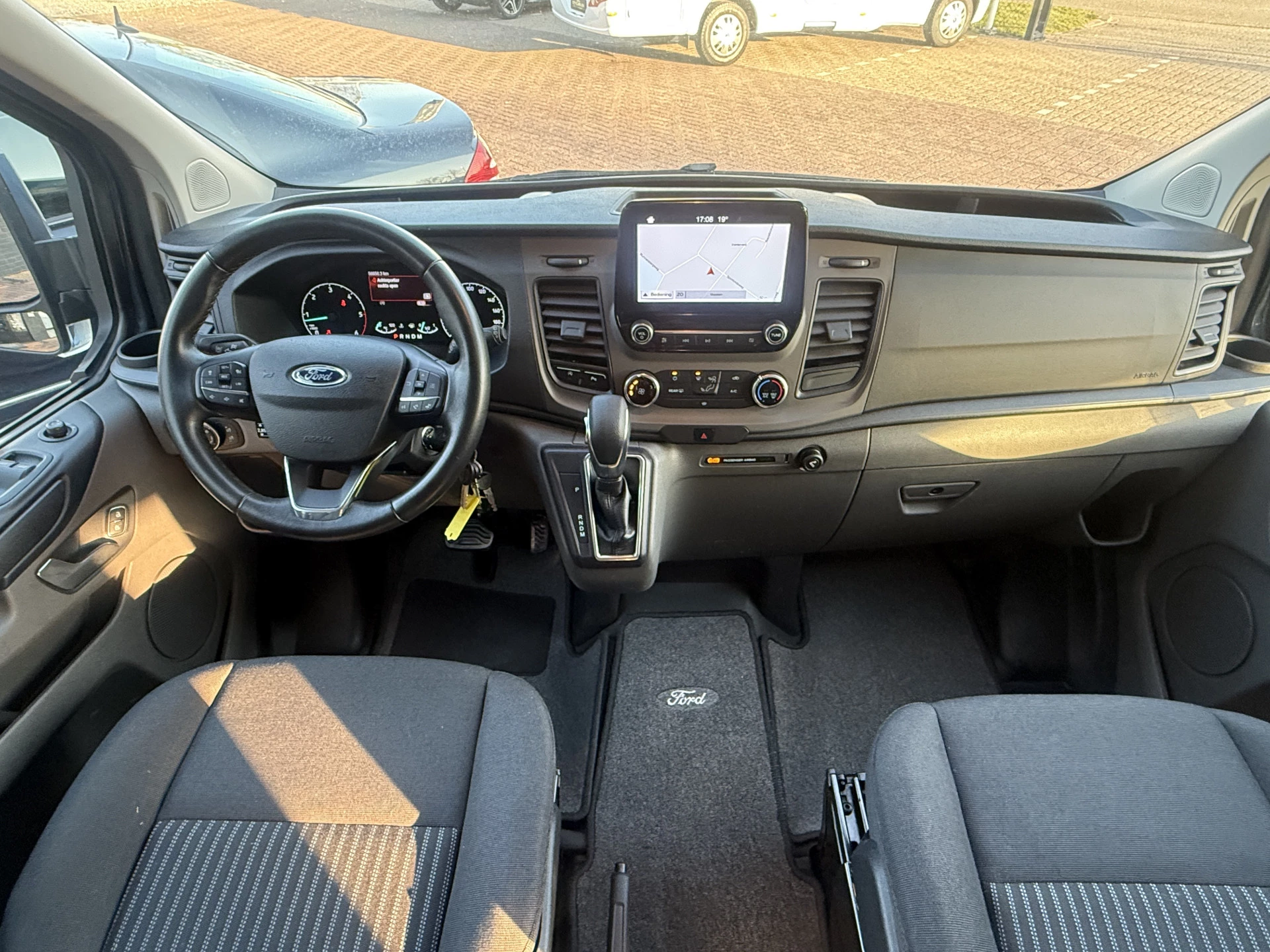 Hoofdafbeelding Ford Nugget