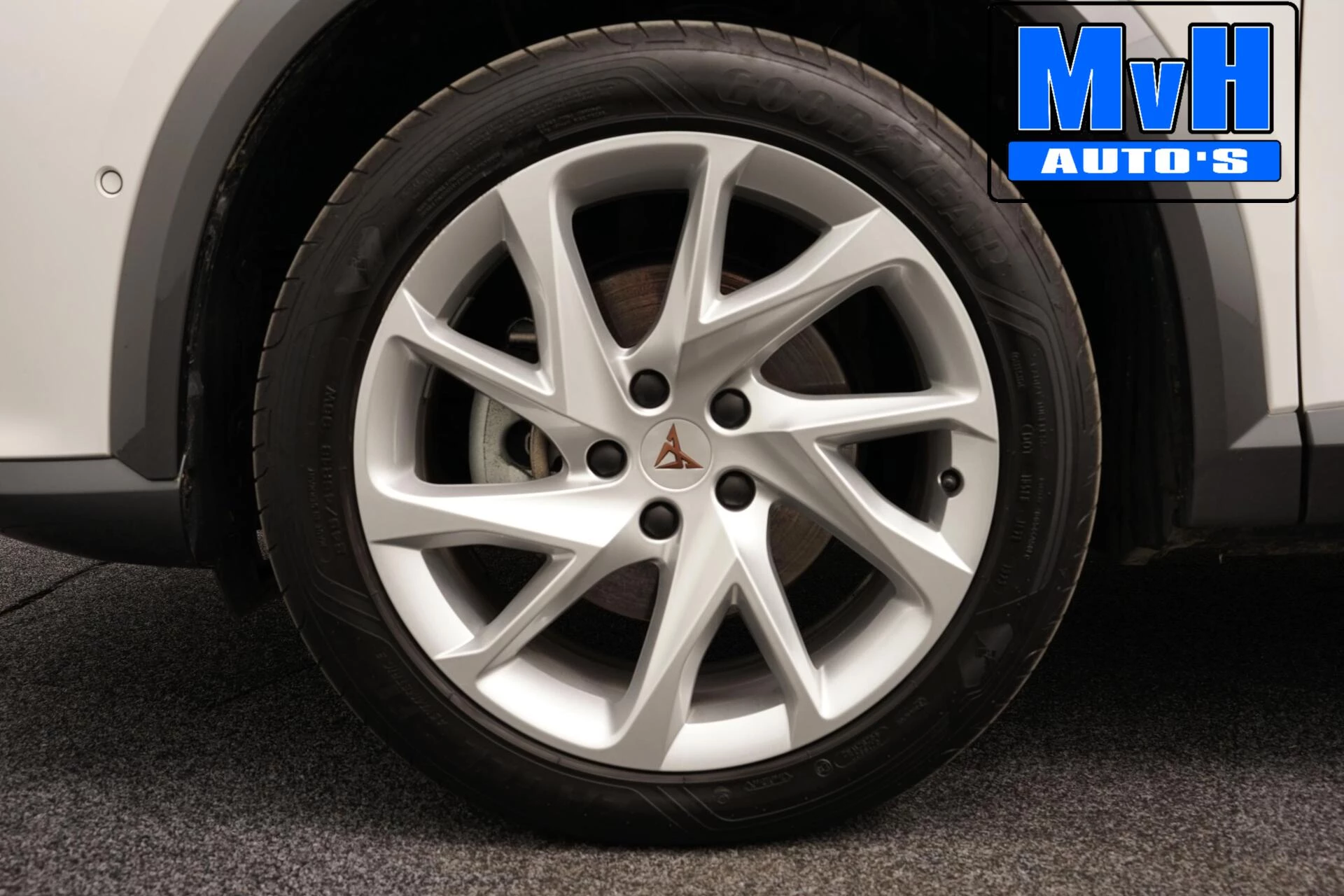 Hoofdafbeelding CUPRA Formentor