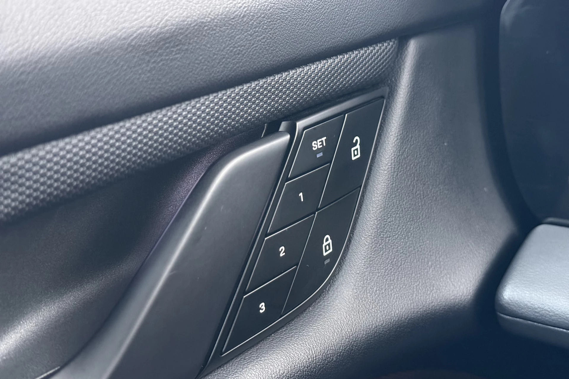 Hoofdafbeelding Porsche Taycan