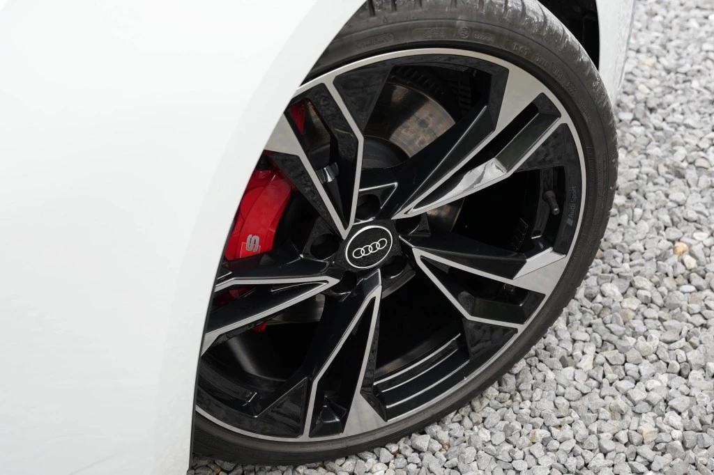 Hoofdafbeelding Audi S5