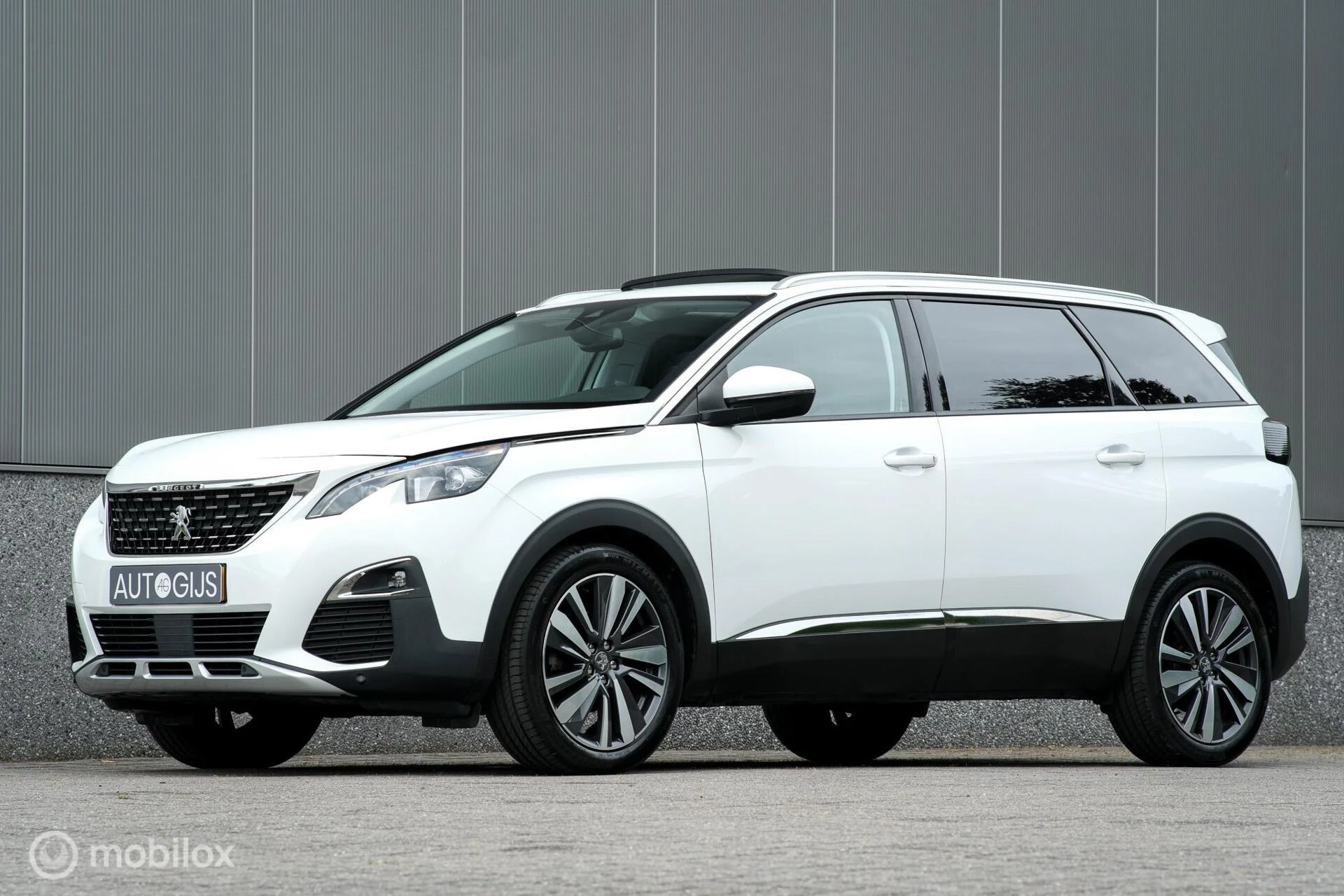 Hoofdafbeelding Peugeot 5008