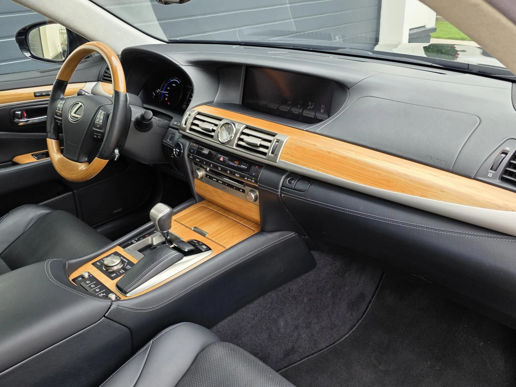 Hoofdafbeelding Lexus LS