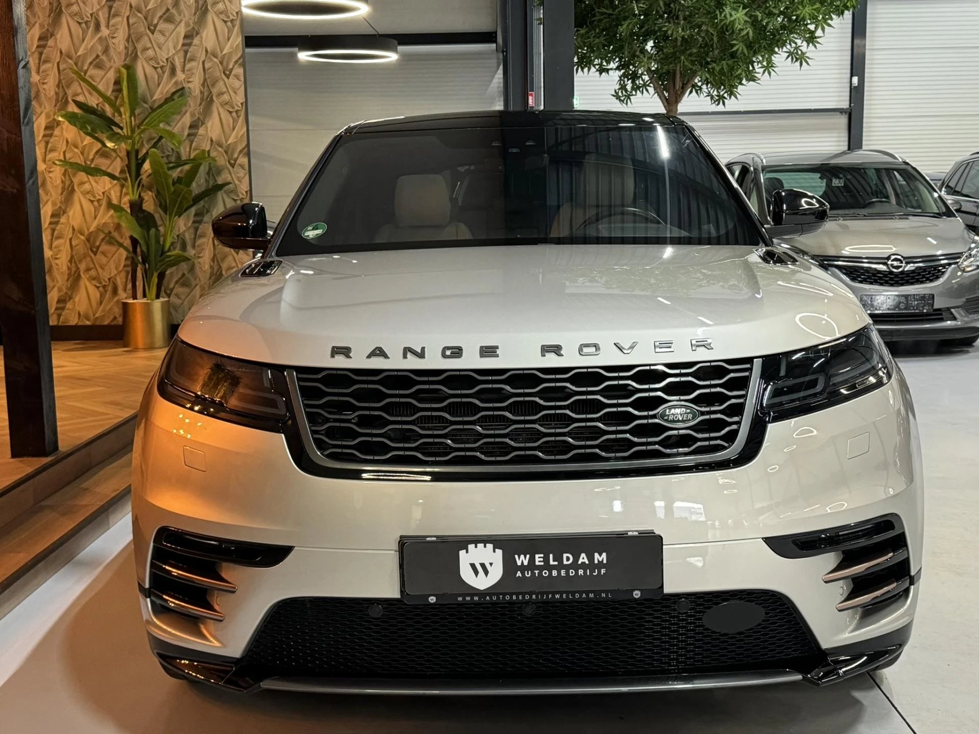 Hoofdafbeelding Land Rover Range Rover Velar